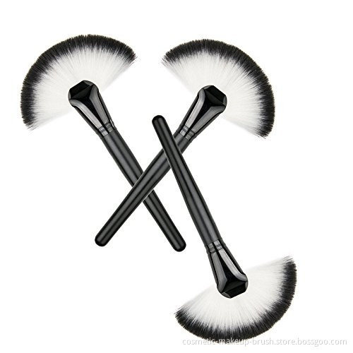Professional Soft Powder Makeup Fan Brush